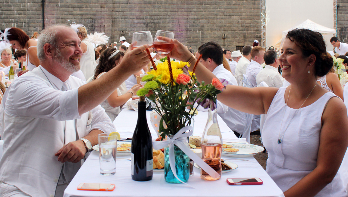 diner en blanc diner en blanc halifax 2015 citadel hill diner en blanc 21