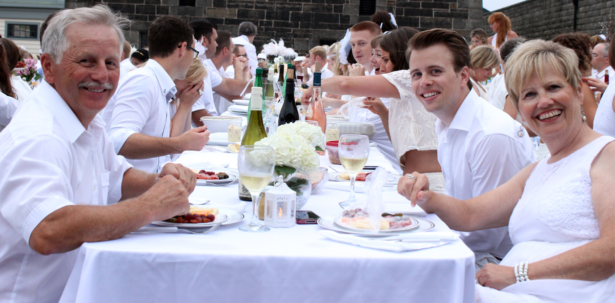 diner en blanc diner en blanc halifax 2015 citadel hill diner en blanc 29